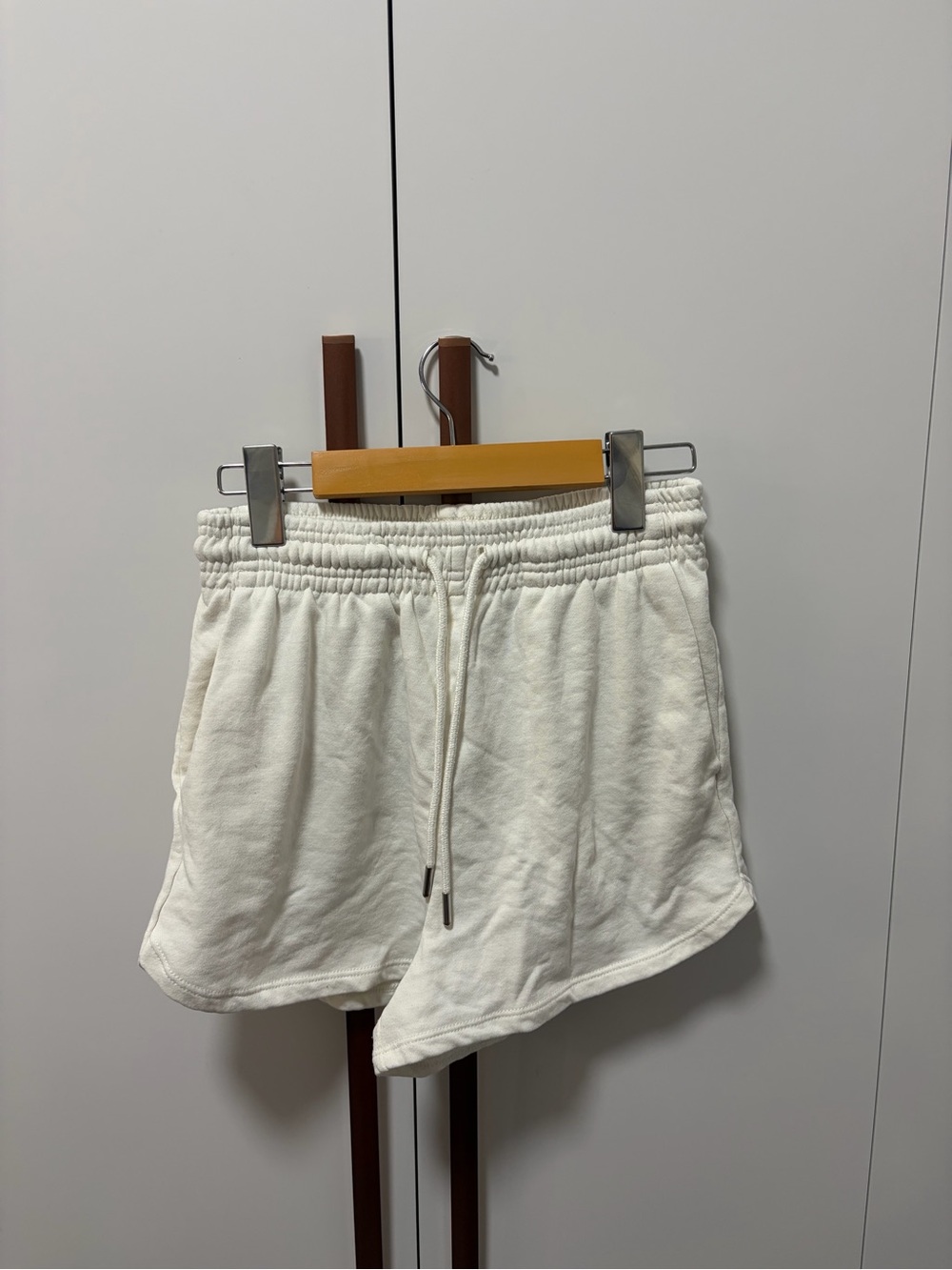 H&M Cream Drawstring Women’s Athletic Shorts